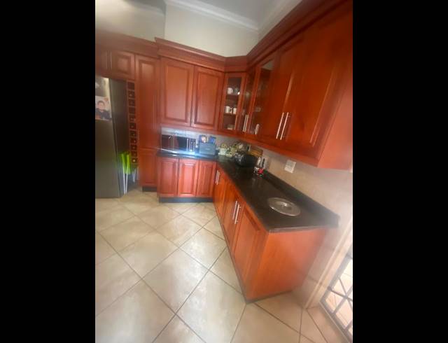 3 BEDROOM HOUSE FOR SALE IN KANONKOP